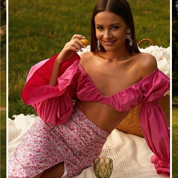 Alamour pink ruffled crop top - Picture 1 of 11